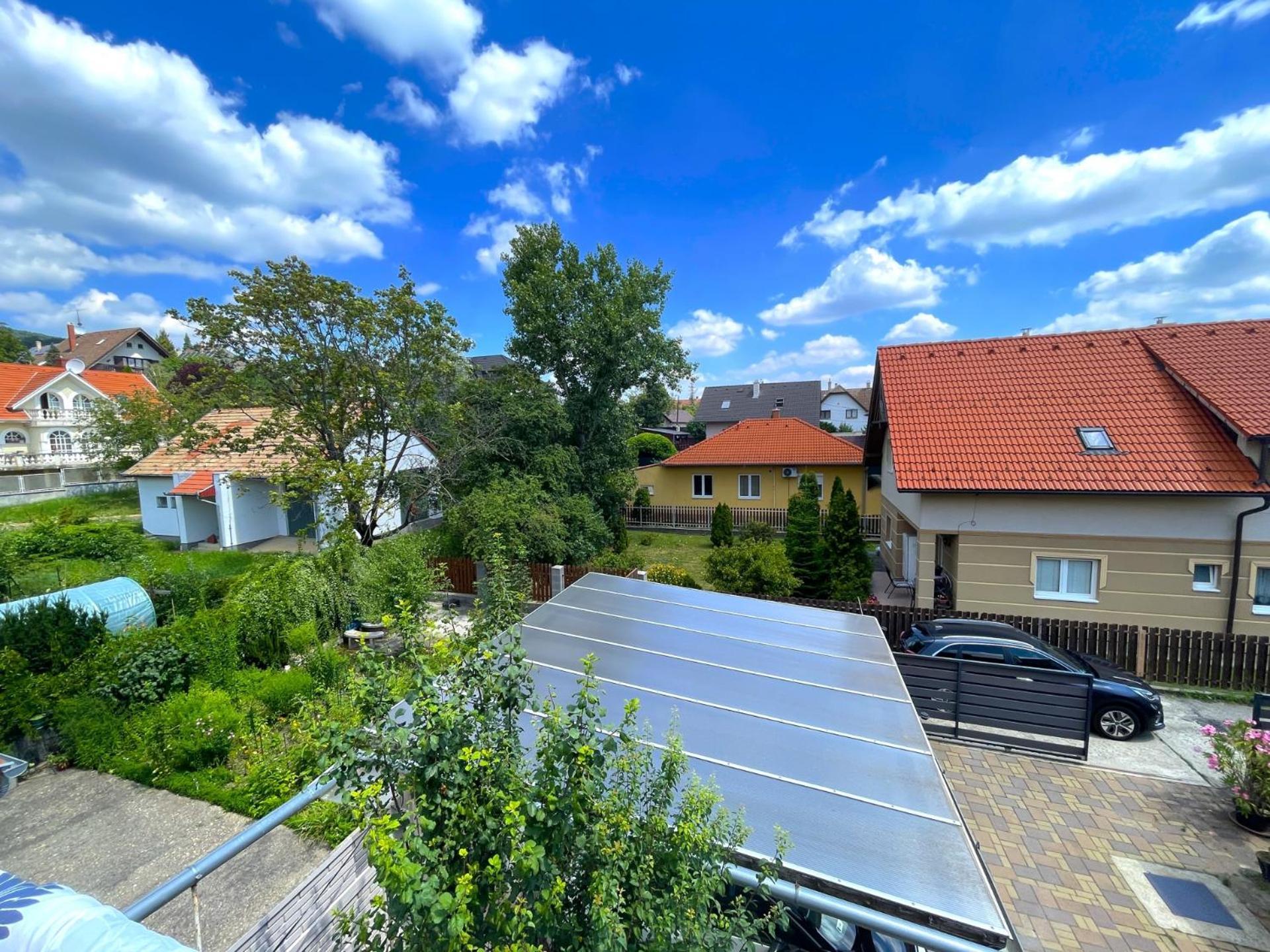 Rozse Apartman-Tetoter Apartment Budaors Bagian luar foto
