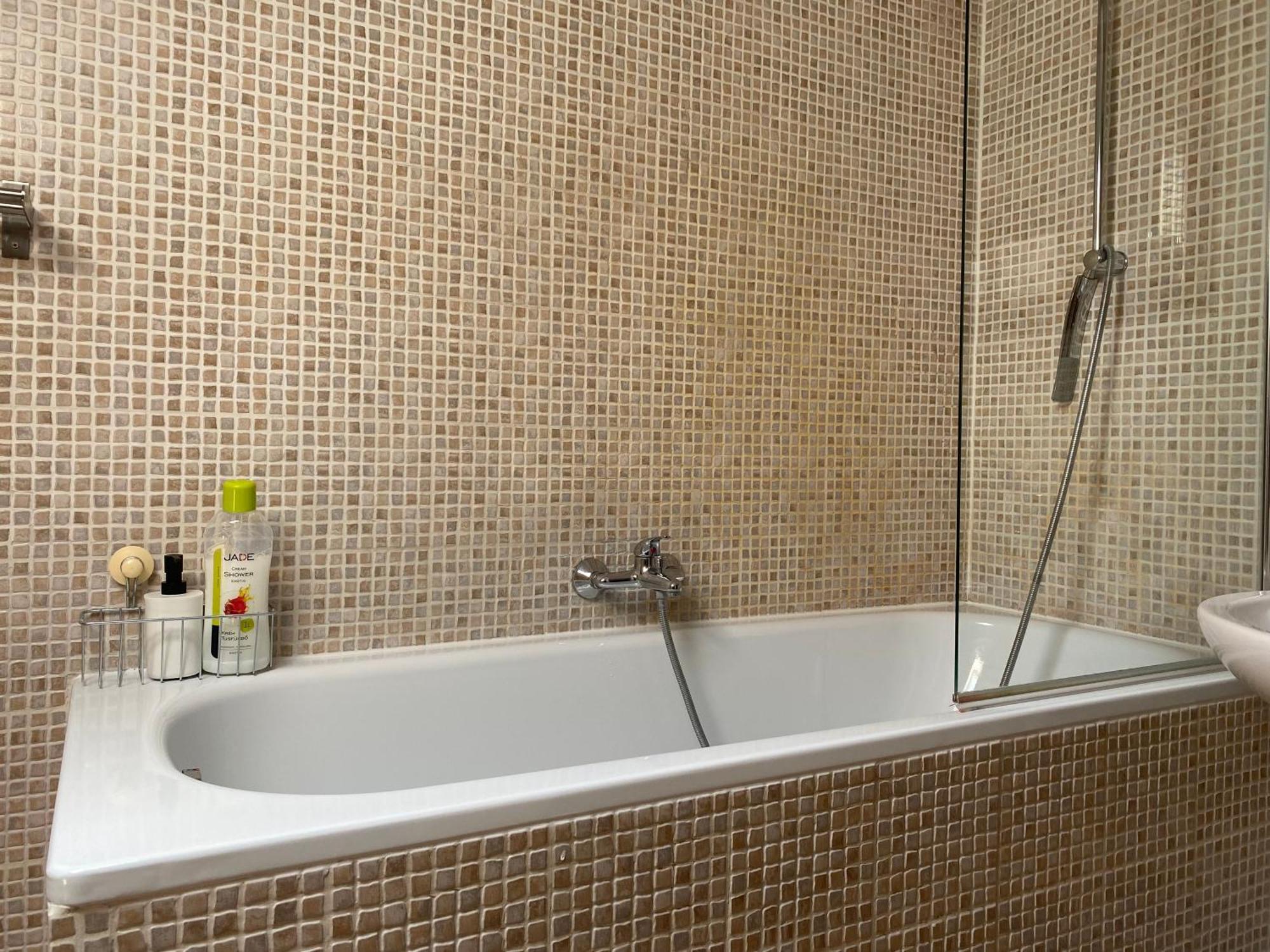 Rozse Apartman-Tetoter Apartment Budaors Bagian luar foto